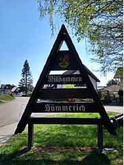 Willkommen in Hümmerich (Ortseingang, 2019)